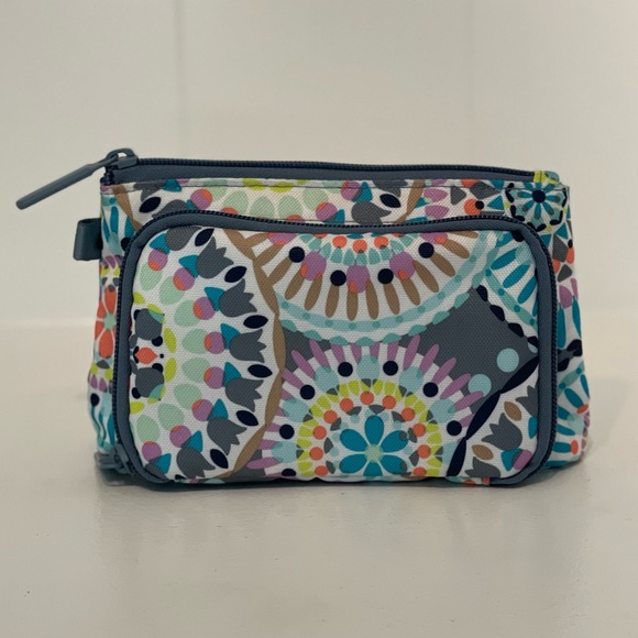 Vera Bradley Make Up Bag | NEVER USED! - Picture 2 of 7